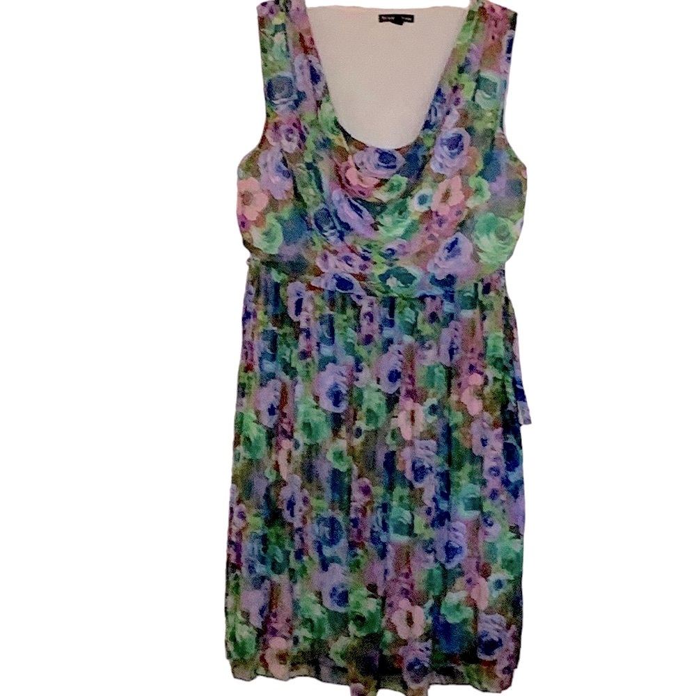True Envy floral dress,drape/cowl bodice, pleated bodice,beautiful colors,size 8